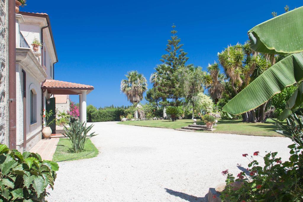 Vila Rosmarino Park Ito83084B59Cp6Px5J SantʼAgata di Militello Exteriér fotografie